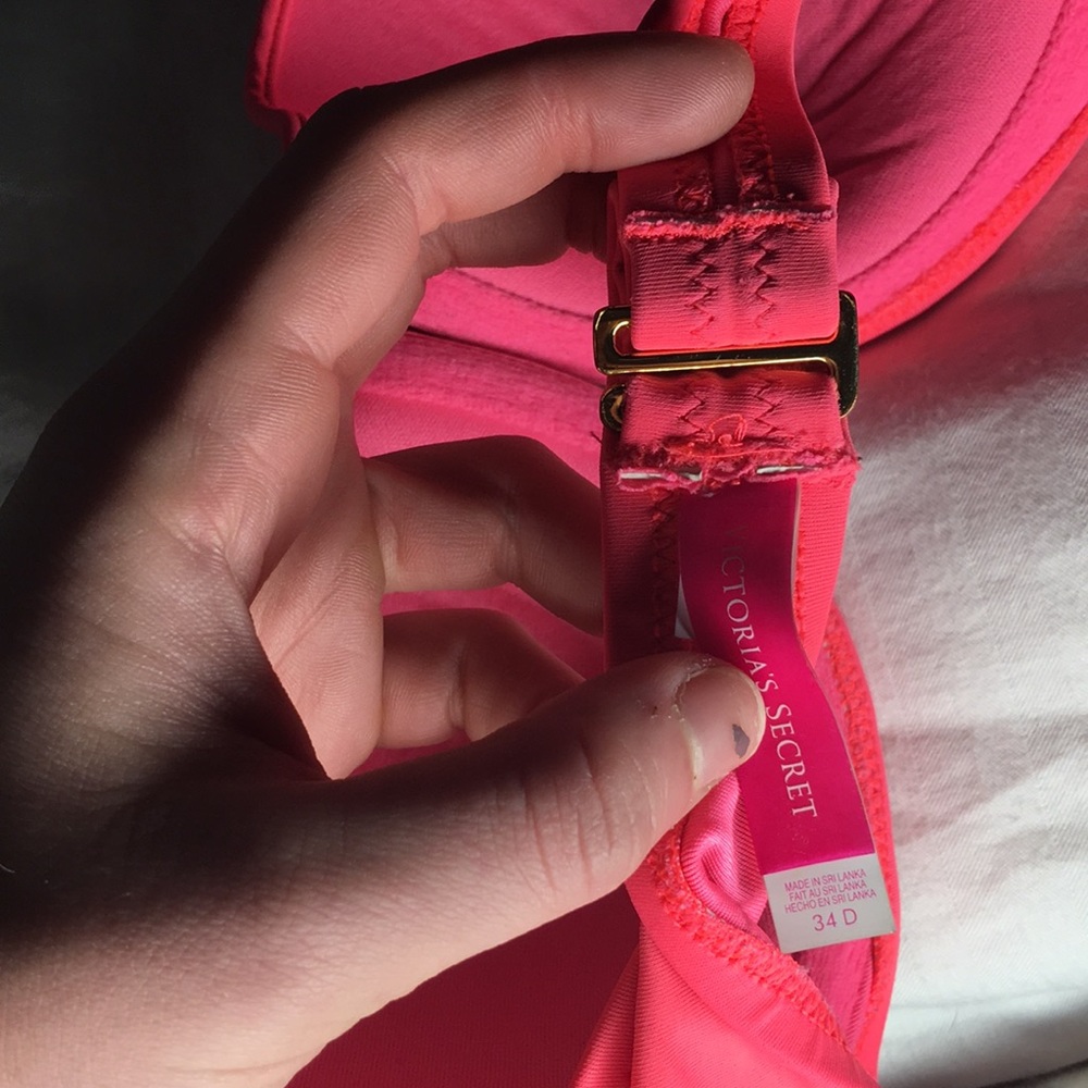 VS Swim Top! - Picture 2 of 4